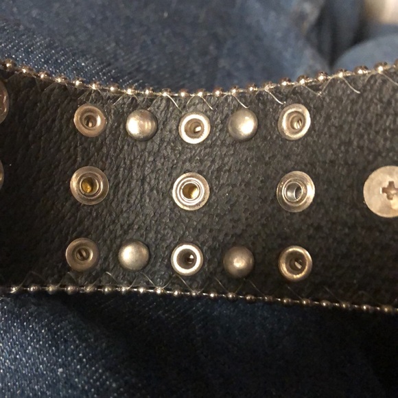 π«πΊπΈFeng Leather Bling Bracelet- 568 $30 or $25 w/offer - Picture 4 of 4